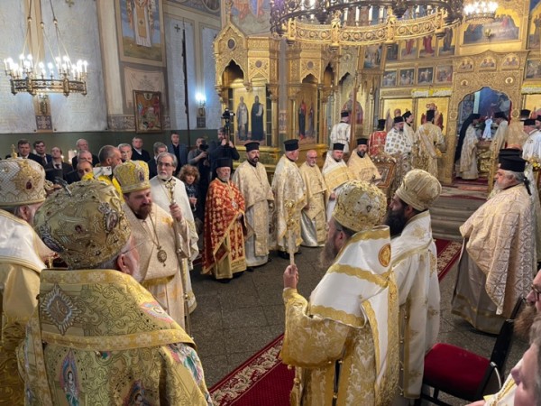 Честванията по повод 120-годишнината на храм-паметника в Шипка завършиха с връчване на ордени и плакети