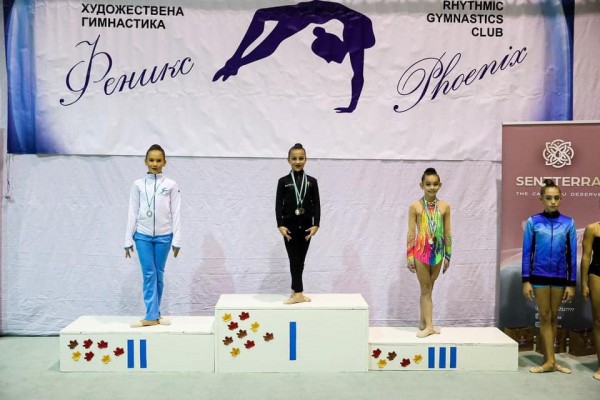 Гимнастичките ни с достойно с представяне на държавното в София 