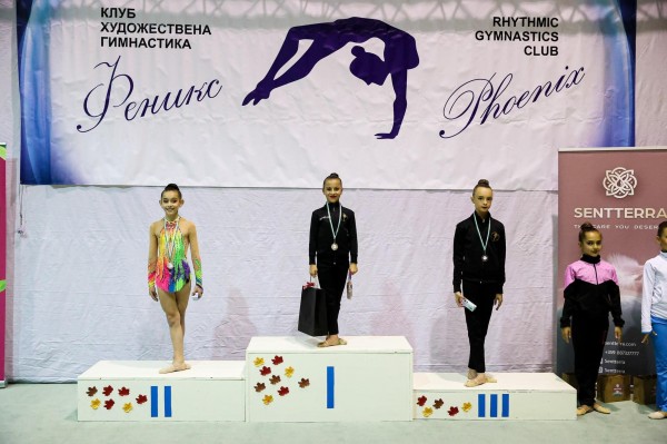 Гимнастичките ни с достойно с представяне на държавното в София 