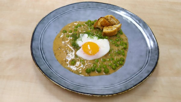 Гости от Република Северна Македония присъстваха на занятие по програма Еразъм+ в ПГЛПТ