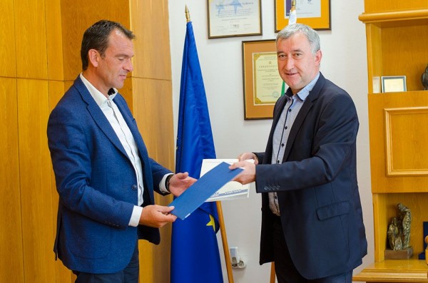 М+С Хидравлик сключи споразумение с ТУ-Габрово, за да гарантира професионалната реализация на студентите