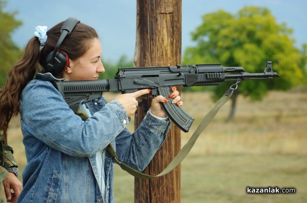 61-ва Стрямска механизирана бригада организира демонстрационни стрелби за честването на 30-та си годишнина