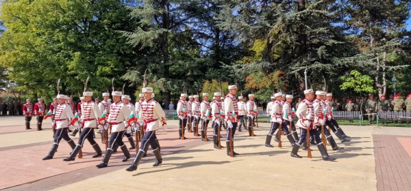 Кметски поздрав за 30 г. 61 Стрямска механизирана бригада 