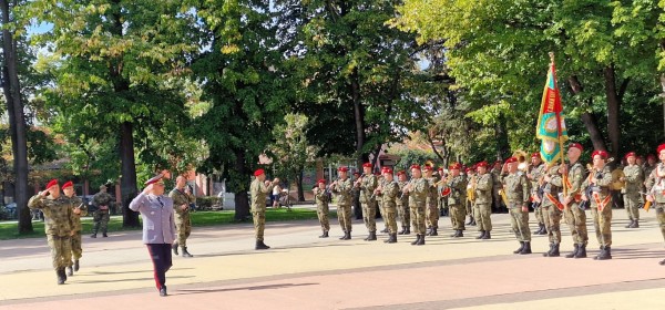 Кметски поздрав за 30 г. 61 Стрямска механизирана бригада 