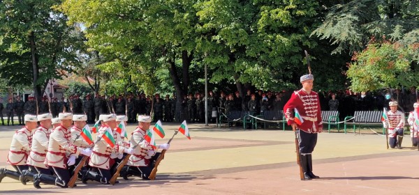 Кметски поздрав за 30 г. 61 Стрямска механизирана бригада 