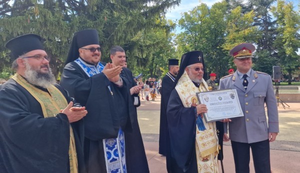 Кметски поздрав за 30 г. 61 Стрямска механизирана бригада 