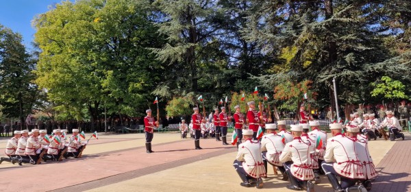 Кметски поздрав за 30 г. 61 Стрямска механизирана бригада 