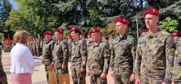 Кметски поздрав за 30 г. 61 Стрямска механизирана бригада 