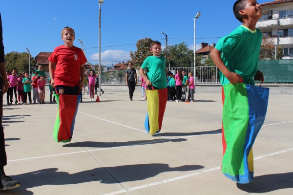 Ученици и преподаватели от ОУ „Георги Кирков“ спортуваха заедно днес