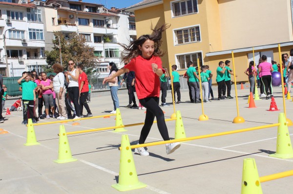 Ученици и преподаватели от ОУ „Георги Кирков“ спортуваха заедно днес