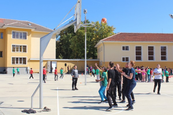 Ученици и преподаватели от ОУ „Георги Кирков“ спортуваха заедно днес