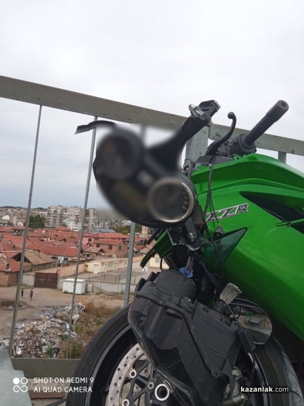 Моторист е в болница след катастрофа на околовръстното