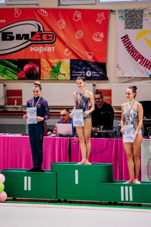 Нови успехи за грациите ни от СК “Розова долина“