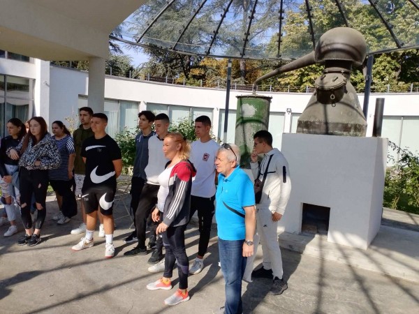 Екскурзоводите на ПГЛПТ отбелязаха Световния ден на туризма