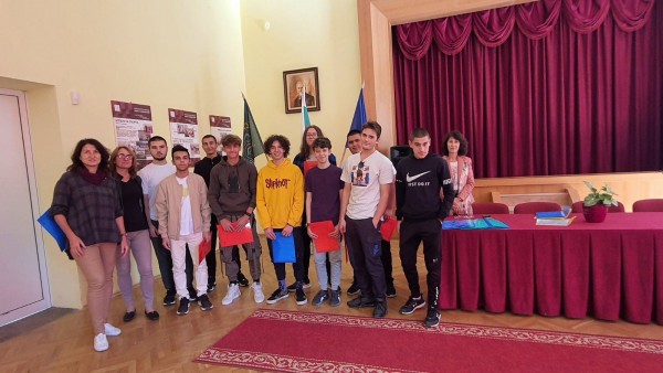 Ученици и учители от Механото вече с богат опит в обучението и стажа в чуждоезикова среда 