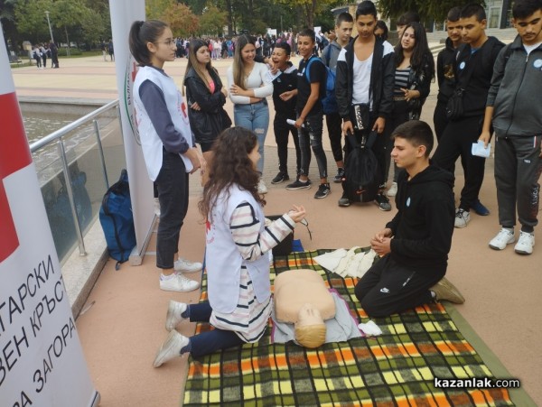 Близо 500 ученици посетиха откритите демонстрации на Полицията, Пожарната и БЧК