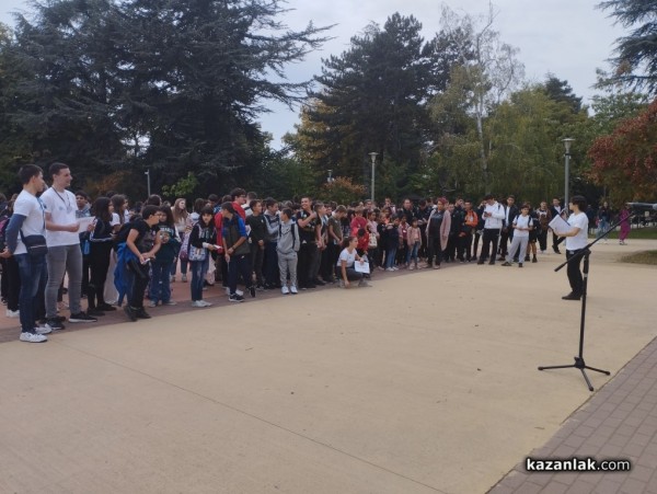 Близо 500 ученици посетиха откритите демонстрации на Полицията, Пожарната и БЧК