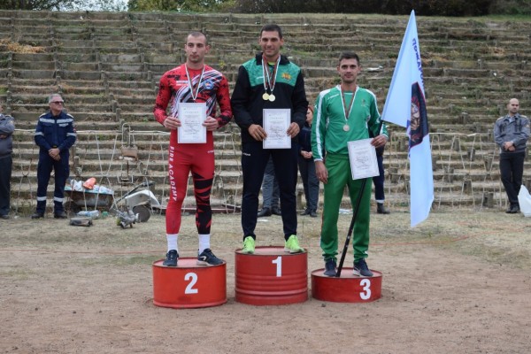 Състезатели от цялата страна мериха сили в турнир по пожароприложен спорт за Купа „Севт  III“ 