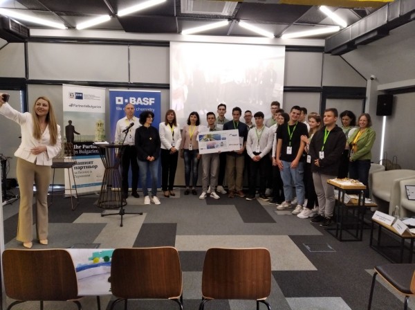 Ученици на МГ първи в страната в национален “зелен“ конкурс