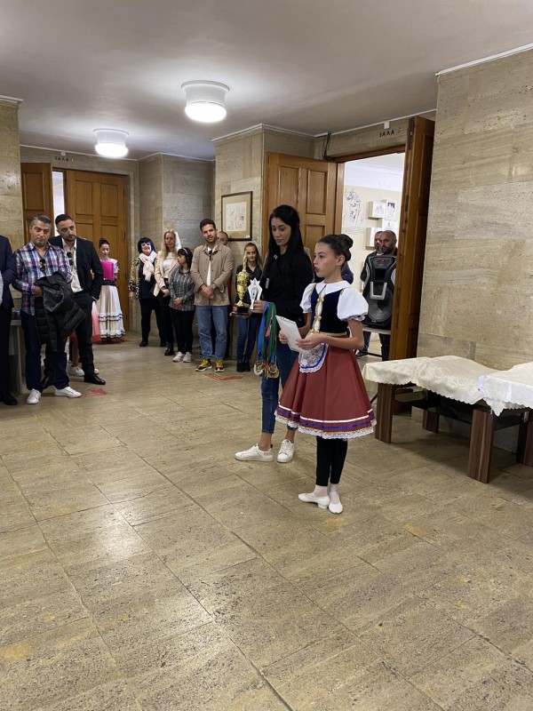 Близо 8 000 лв. раздаде фондация “Георги Пейчинов“ на талантливите деца на Казанлък