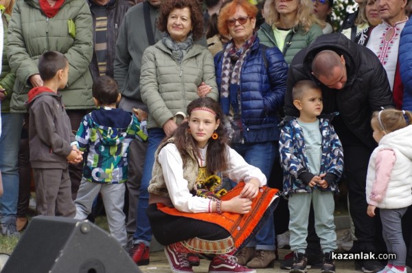 След двегодишна пауза Голямо Дряново отново събра стотици хора на Фестивала на ореха 