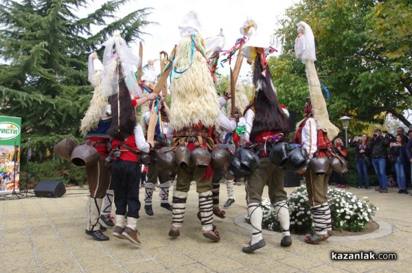 След двегодишна пауза Голямо Дряново отново събра стотици хора на Фестивала на ореха 