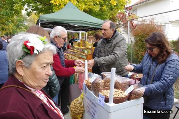 След двегодишна пауза Голямо Дряново отново събра стотици хора на Фестивала на ореха 