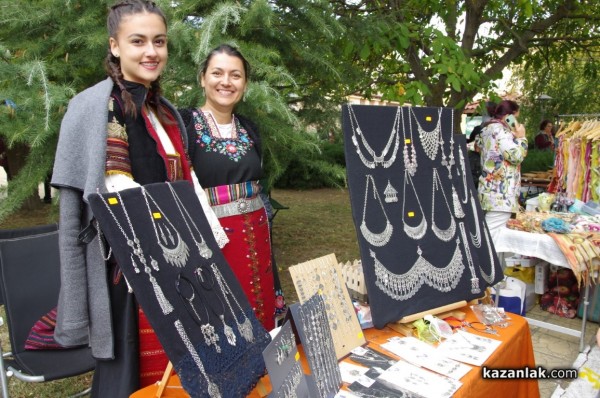 След двегодишна пауза Голямо Дряново отново събра стотици хора на Фестивала на ореха 