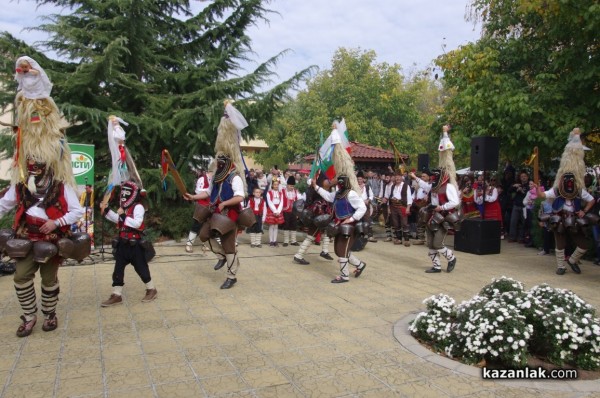 След двегодишна пауза Голямо Дряново отново събра стотици хора на Фестивала на ореха 