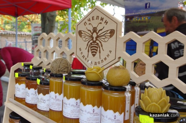 След двегодишна пауза Голямо Дряново отново събра стотици хора на Фестивала на ореха 