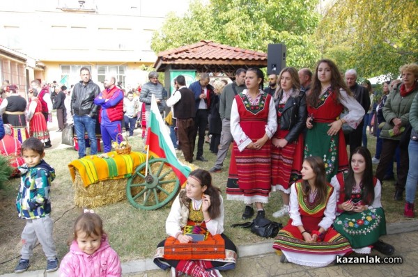 След двегодишна пауза Голямо Дряново отново събра стотици хора на Фестивала на ореха 