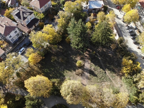 Община Казанлък има възможност да разшири парк “Розариум” до реалните му граници