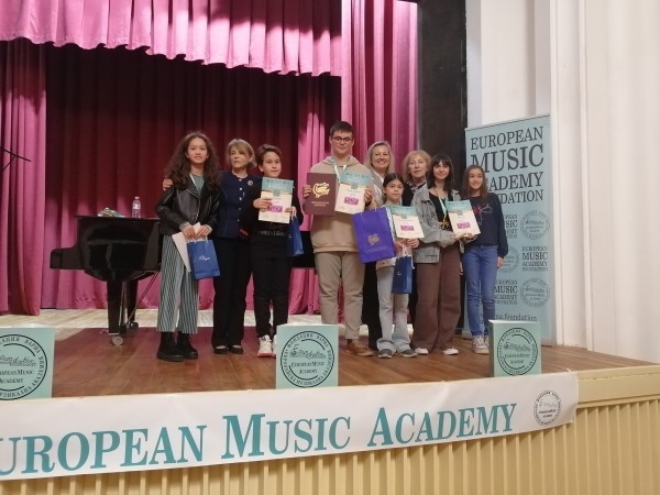 Младият Димитър Гайдаров покорява конкурс след конкурс