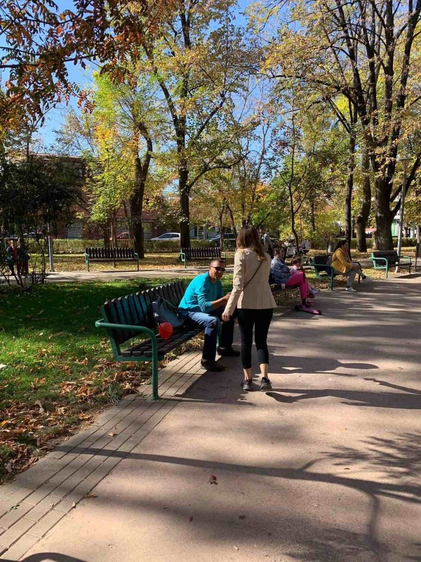 Ученици от ПХГ “Св. Св. Кирил и Методий“ раздадоха 500 брошури с мисли на будители