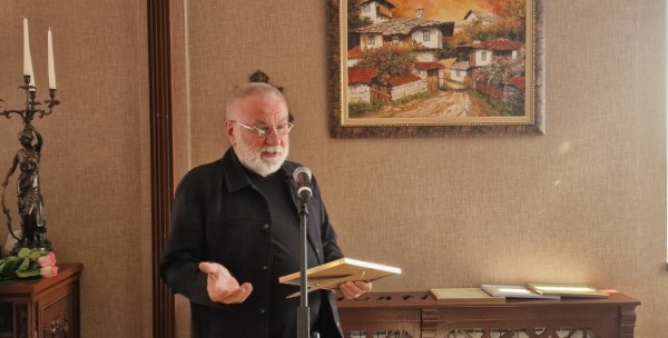 Кметът към културните дейци: „Казанлък има своя огромен дух и туптящо сърце, което се поддържа от будителите!