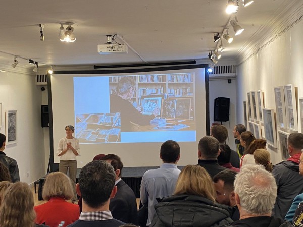 Показаха фотографиите на Антип Обущаров и в Лондон