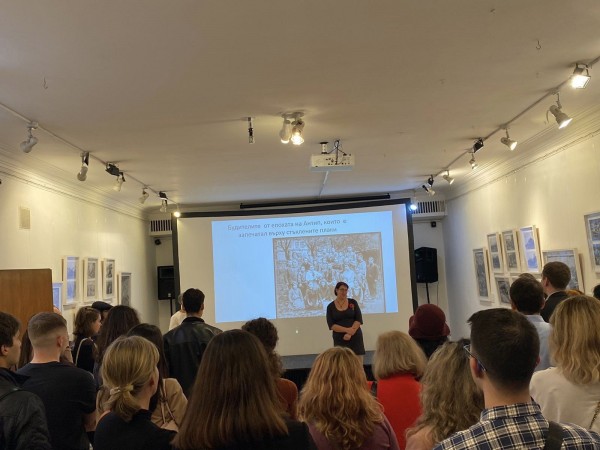 Показаха фотографиите на Антип Обущаров и в Лондон