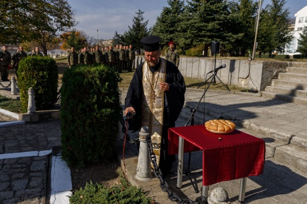 С военен ритуал-панихида в Казанлък и Карлово бе почетена паметта на загиналите за България воини