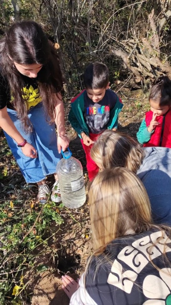 Доброволците от “Взаимопомощ“ отпразнуваха рождения ден на организацията като засадиха 18 дръвчета