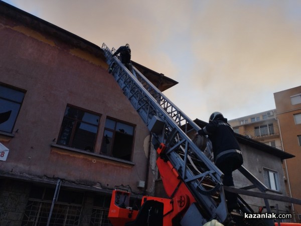 Кино България гори / ВИДЕО / ОБНОВЯВА СЕ