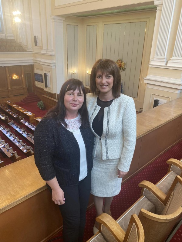 Кметове, общински съветници и част от екипа на общината посетиха Парламента