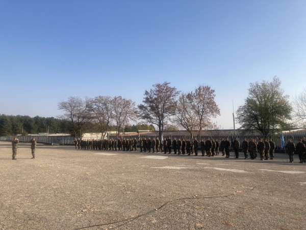 Казанлъшки военнослужещи с отличия и на футболния терен