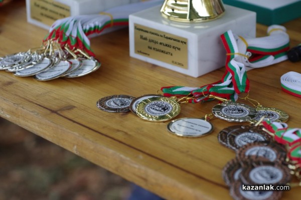 32 кучета се представиха в първата Национална изложба за каракачанки в Казанлък