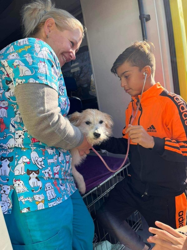 Образователната линейка за животни изпълни първата си мисия в с. Ръжена