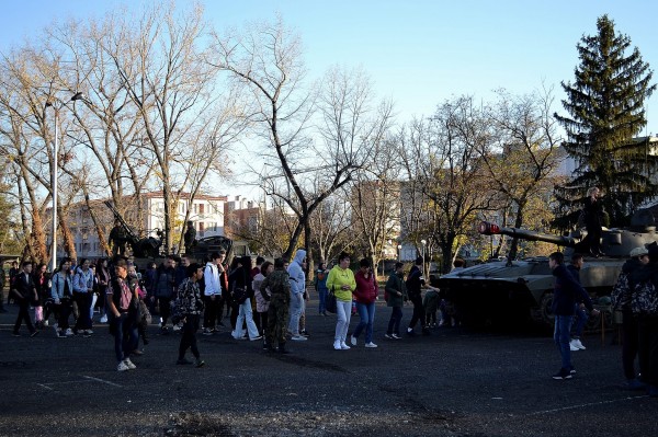 Над 1100 граждани и ученици посетиха 61 Стрямска механизирана бригада в Деня на отворените врати