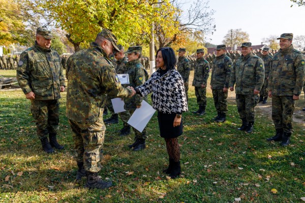 61 Стрямска механизирана бригада тържествено отбеляза празникa на Сухопътни войски