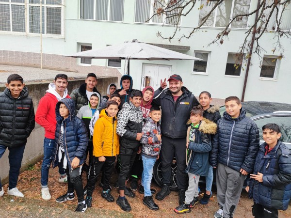 Как се управлява собствен автосервиз, разказа пред учениците на Ръжена Станимир Гяуров