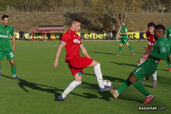 Розите загубиха от Лудогорец с 0:2, не без съдийска помощ