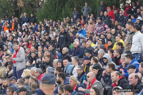 Розите загубиха от Лудогорец с 0:2, не без съдийска помощ