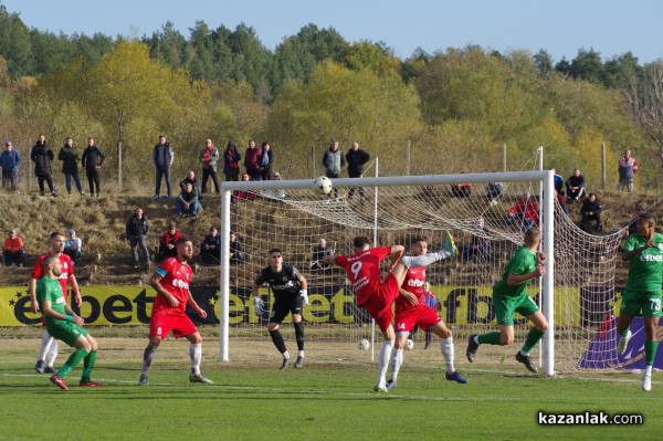 Розите загубиха от Лудогорец с 0:2, не без съдийска помощ